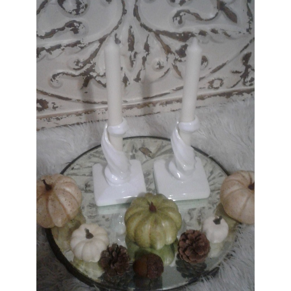 Beautiful vintage set of Westmoreland Glass milk glass spiral candle holders